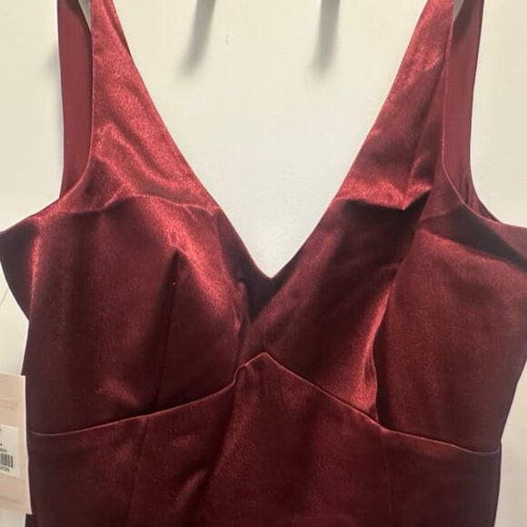 Burgundy dress - Picture 2 of 2